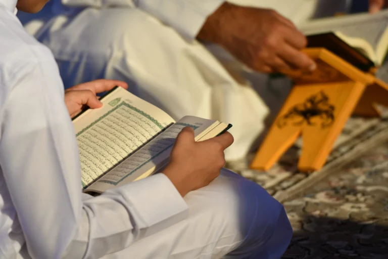  تحفيظ القرآن الكريم للكبار في البحرين