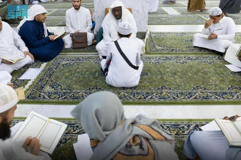 تحفيظ القرآن الكريم للكبار بالسعودية