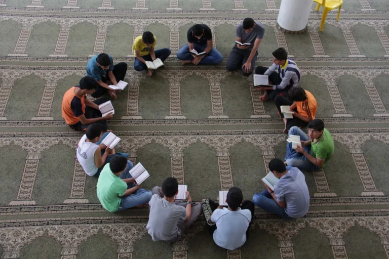 حلقات تحفيظ القرآن